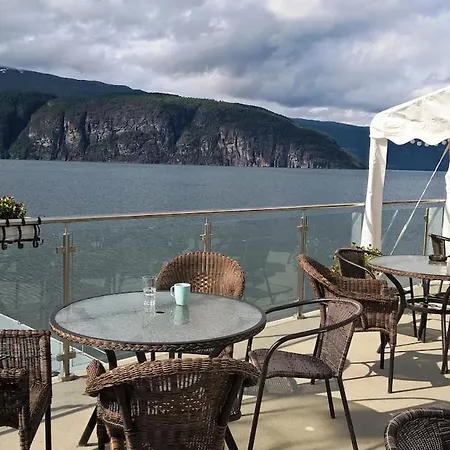 펜션 Panorama By The Fjord - *